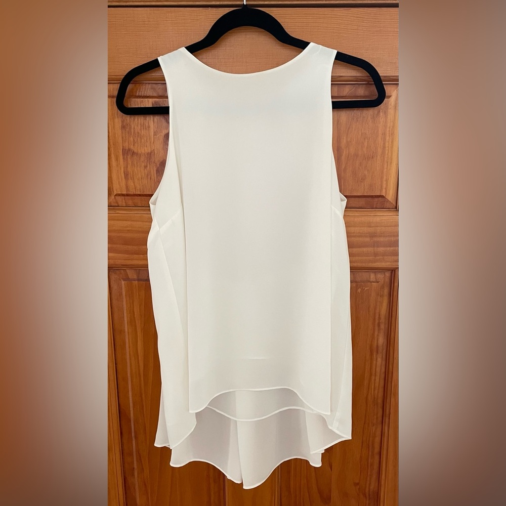 Like New! Vince Camuto Asymmetrical White Sleeveless Tank Top size S